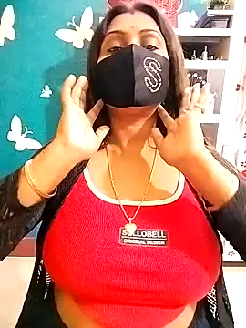 Snapshot of Riya_Sexy_Baby chatting on 12/17/24, 01:38 Riya Sexy Baby online show from 12/17/24, 01:38