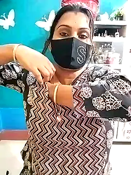Snapshot of Riya_Sexy_Baby chatting on 01/27/25, 03:50 Riya Sexy Baby online show from 01/27/25, 03:50