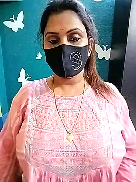 Snapshot of Riya_Sexy_Baby chatting on 03/02/25, 02:32 Riya Sexy Baby online show from 03/02/25, 02:32