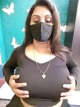 Snapshot of Riya_Sexy_Baby chatting on 03/03/25, 04:35 Riya Sexy Baby online show from 03/03/25, 04:35