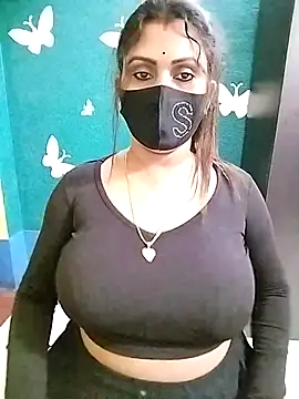 Snapshot of Riya_Sexy_Baby chatting on 03/08/25, 02:30 Riya Sexy Baby online show from 03/08/25, 02:30