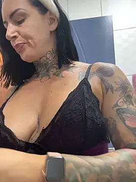 YasmimBrasil online show from 04/07/26, 05:19