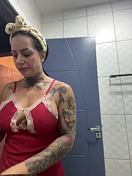 YasmimBrasil online show from 04/11/26, 06:18