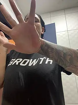 YasmimBrasil online show from 04/21/26, 06:20