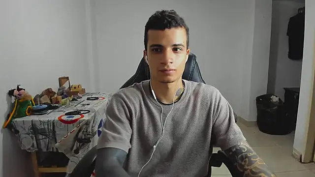 Snapshot of Balo_lovers chatting on 01/12/25, 05:11 Balo lovers online show from 01/12/25, 05:11