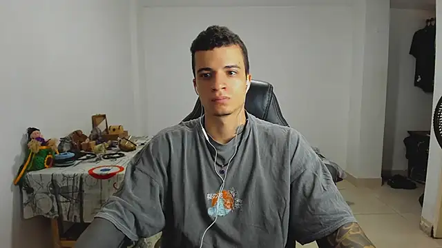 Snapshot of Balo_lovers chatting on 01/15/25, 02:46 Balo lovers online show from 01/15/25, 02:46