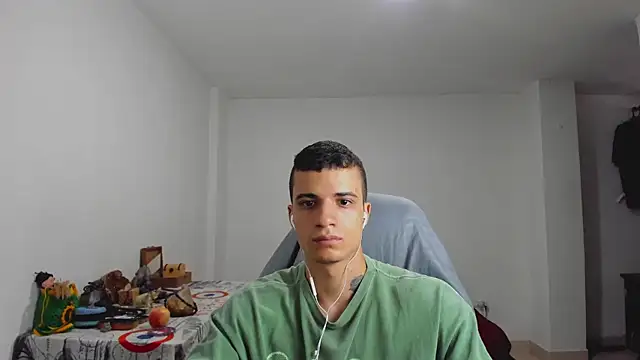 Snapshot of Balo_lovers chatting on 01/25/25, 05:19 Balo lovers online show from 01/25/25, 05:19