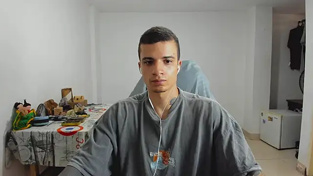 Snapshot of Balo_lovers chatting on 01/30/25, 05:17 Balo lovers online show from 01/30/25, 05:17