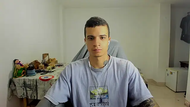 Snapshot of Balo_lovers chatting on 02/09/25, 02:07 Balo lovers online show from 02/09/25, 02:07