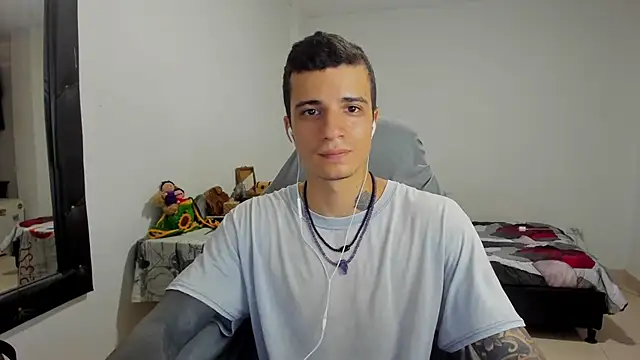 Snapshot of Balo_lovers chatting on 02/17/25, 06:37 Balo lovers online show from 02/17/25, 06:37