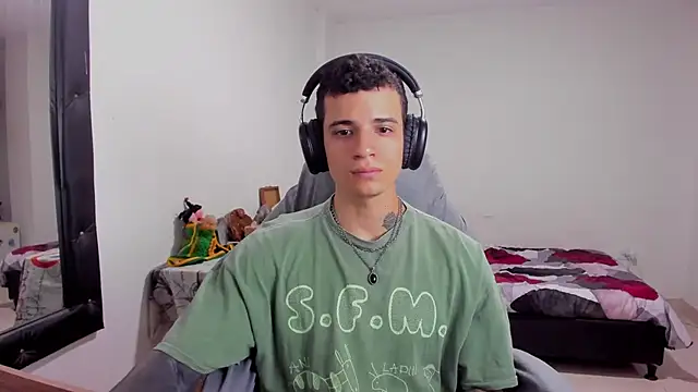 Snapshot of Balo_lovers chatting on 02/26/25, 02:36 Balo lovers online show from 02/26/25, 02:36