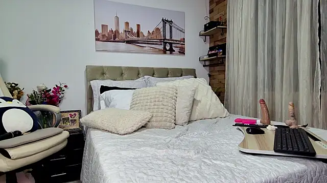 yanella fire online show from 03/16/25, 10:55