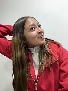 Victoria Adams14 online show from 11/16/25, 03:01