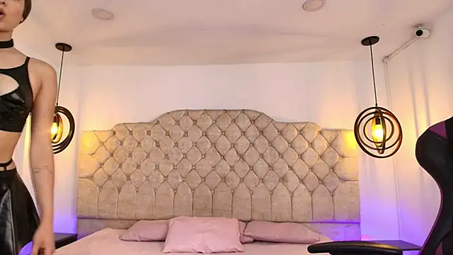 Victoria Adams14 online show from 03/18/26, 03:42