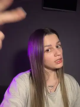 Snapshot of miamoorie chatting on 02/22/26, 04:13 miamoorie online show from 02/22/26, 04:13