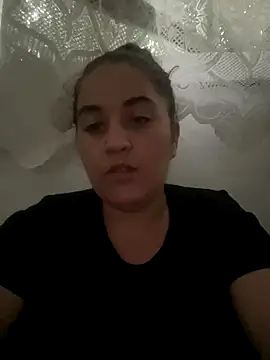 yzabell18 online show from 09/14/25, 03:44