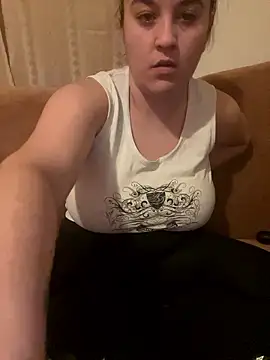 yzabell18 online show from 01/08/26, 03:14