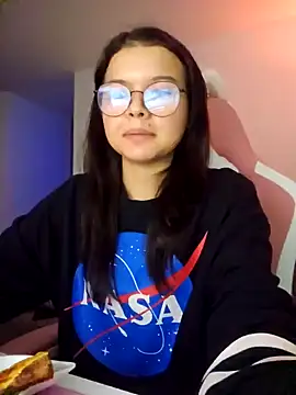 azumiichan online show from 11/27/25, 12:13