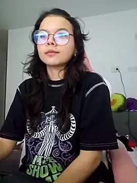 azumiichan online show from 04/23/26, 11:18