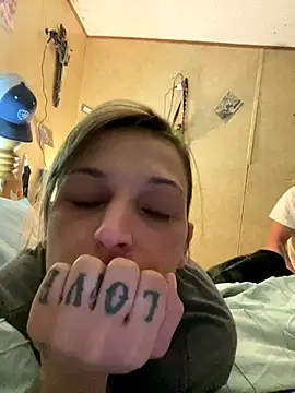 Snapshot of Nicole96666 chatting on 10/18/25, 11:33 Nicole96666 online show from 10/18/25, 11:33