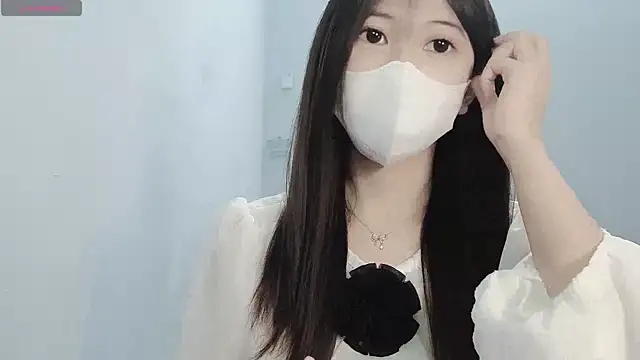 Snapshot of tanhxiu chatting on 12/12/24, 04:10 tanhxiu online show from 12/12/24, 04:10