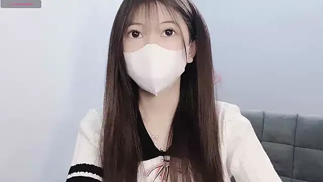 Snapshot of tanhxiu chatting on 12/13/24, 01:55 tanhxiu online show from 12/13/24, 01:55