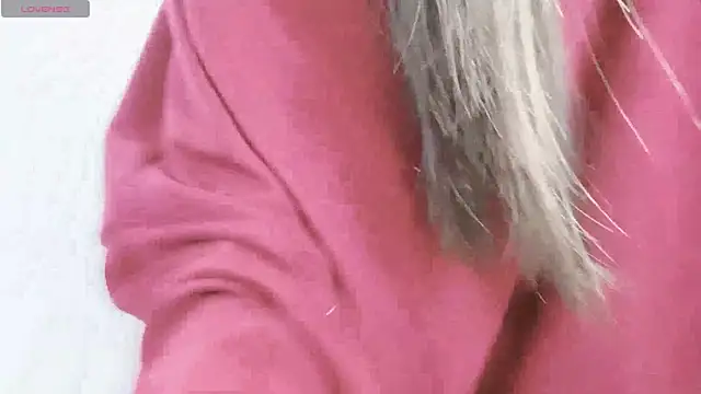 Snapshot of tanhxiu chatting on 12/18/24, 08:03 tanhxiu online show from 12/18/24, 08:03