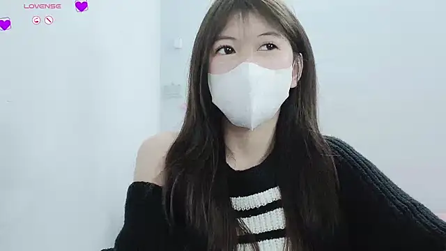 Snapshot of tanhxiu chatting on 12/31/24, 04:35 tanhxiu online show from 12/31/24, 04:35