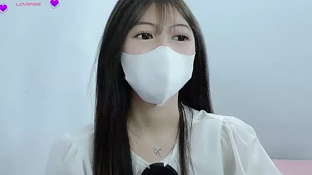 Snapshot of tanhxiu chatting on 01/05/25, 11:04 tanhxiu online show from 01/05/25, 11:04