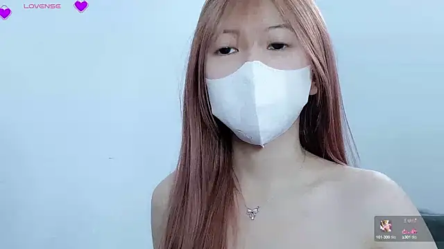 Snapshot of tanhxiu chatting on 02/13/25, 03:56 tanhxiu online show from 02/13/25, 03:56