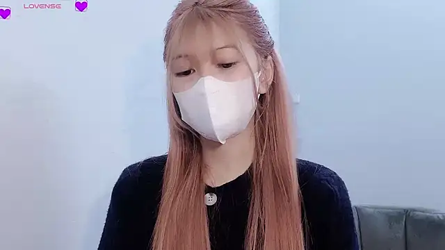 Snapshot of tanhxiu chatting on 02/18/25, 08:14 tanhxiu online show from 02/18/25, 08:14