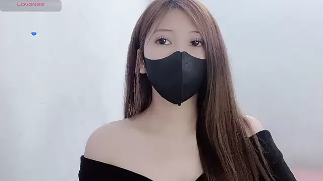 tanhxiu online show from 03/22/26, 10:18