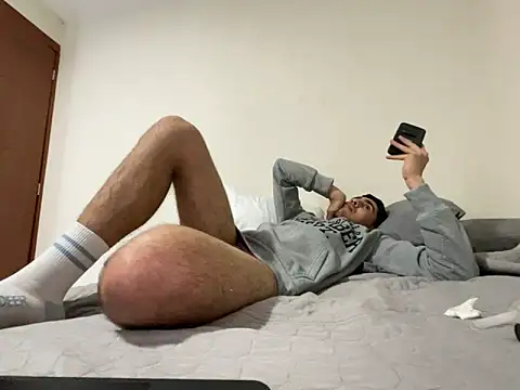 femboyxx69 online show from 04/18/26, 02:10