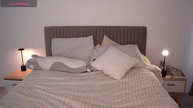 Snapshot of arielbell_ chatting on 01/27/25, 08:18 arielbell online show from 01/27/25, 08:18