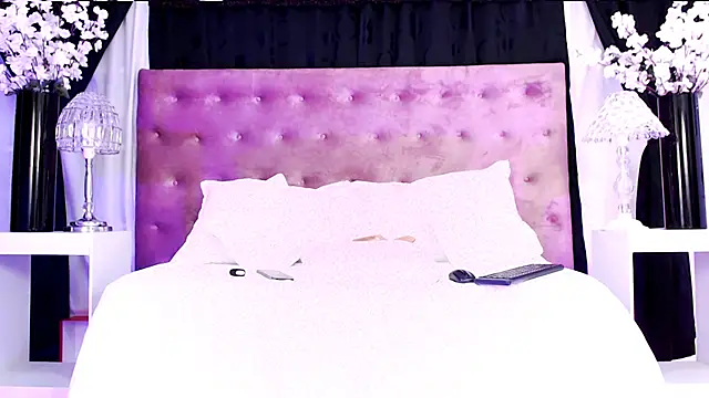 Snapshot of allison_dacota chatting on 03/21/25, 07:44 allison dacota online show from 03/21/25, 07:44