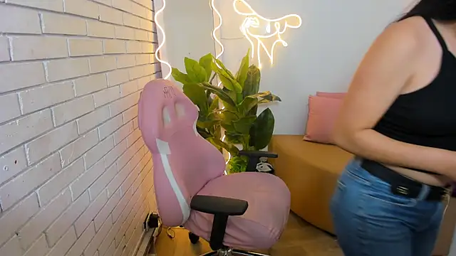 Chiara tay online show from 02/16/25, 01:58