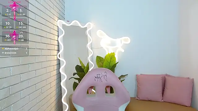 Chiara tay online show from 02/22/25, 06:06