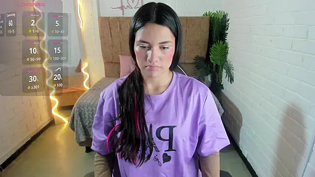 Chiara tay online show from 09/19/25, 07:14