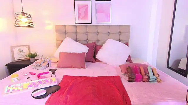 noa  01 online show from 02/28/25, 02:09