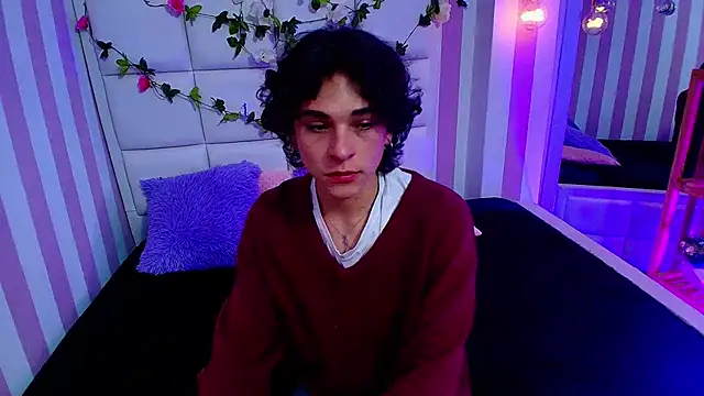 Snapshot of Luke_Howland chatting on 01/30/25, 12:07 Luke Howland online show from 01/30/25, 12:07