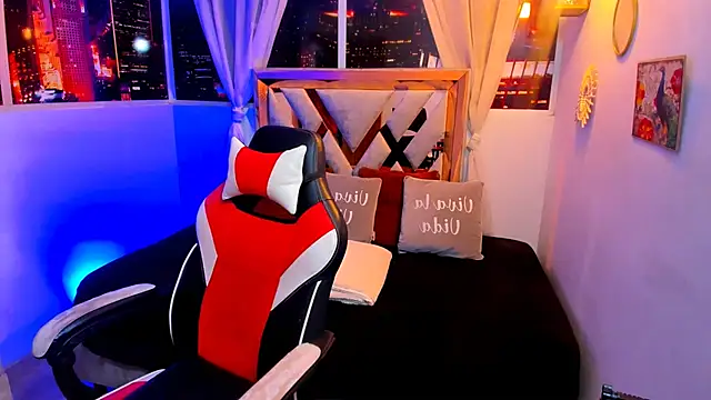 Snapshot of Luke_Howland chatting on 01/31/25, 09:16 Luke Howland online show from 01/31/25, 09:16