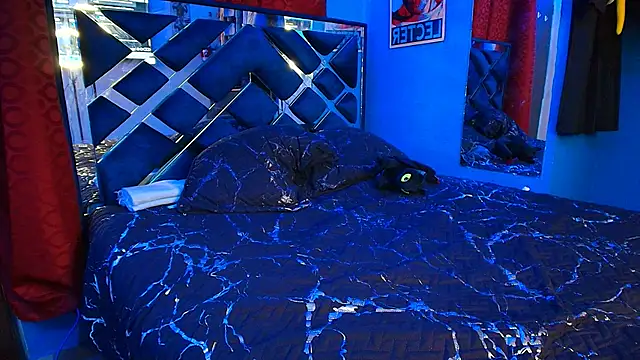 Snapshot of Luke_Howland chatting on 02/11/25, 12:49 Luke Howland online show from 02/11/25, 12:49