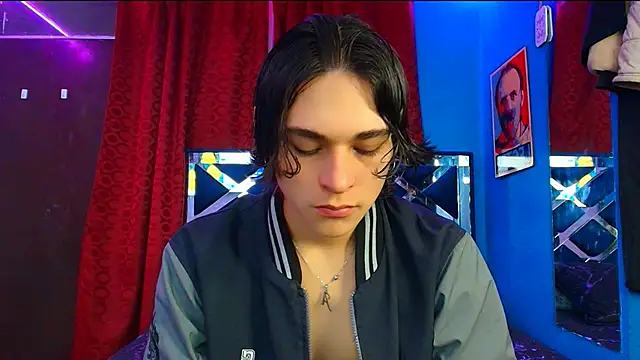 Snapshot of Luke_Howland chatting on 02/26/25, 07:16 Luke Howland online show from 02/26/25, 07:16