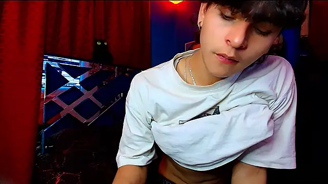 Snapshot of Luke_Howland chatting on 09/08/25, 11:37 Luke Howland online show from 09/08/25, 11:37