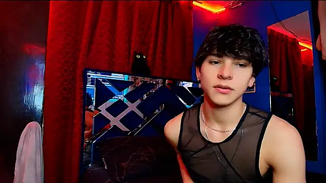 Snapshot of Luke_Howland chatting on 12/04/25, 01:15 Luke Howland online show from 12/04/25, 01:15