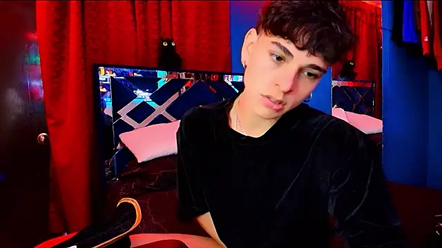 Luke Howland online show from 02/04/26, 02:17