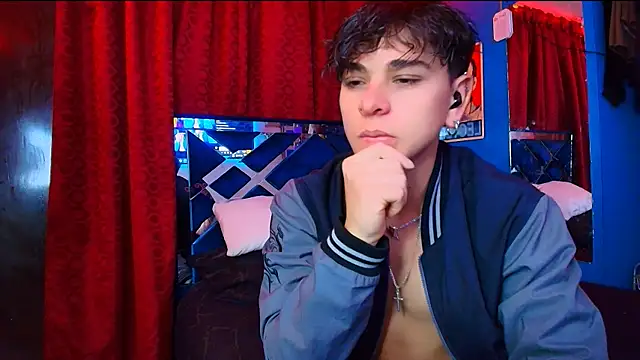 Snapshot of Luke_Howland chatting on 05/09/26, 02:44 Luke Howland online show from 05/09/26, 02:44