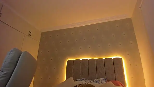 jessimegansexi online show from 04/23/26, 02:13