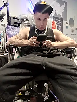 --D-a-D-D-y- online show from 09/19/25, 02:18