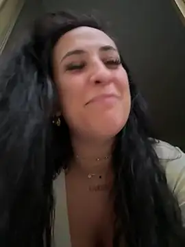 CarolaDrago online show from 02/25/25, 05:15